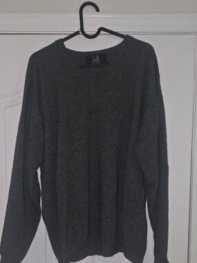 Vintage Dunhill Men's grey Cashmere V neck sweater (Size L)